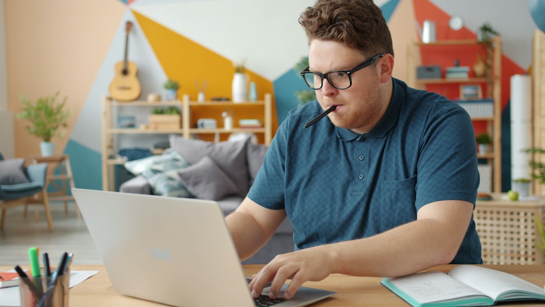 online learning laptop desk